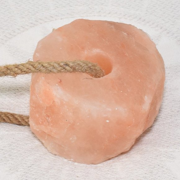 Essential Eighty Himalayan Pink Licking Salt Livestock Horses Deer Elk 3lb NEW - Picture 5 of 8